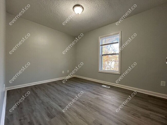 Building Photo - 1214 Bolton Rd NW