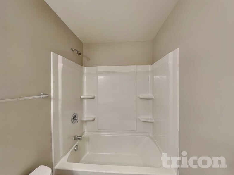 Building Photo - 377 Lossie Ln
