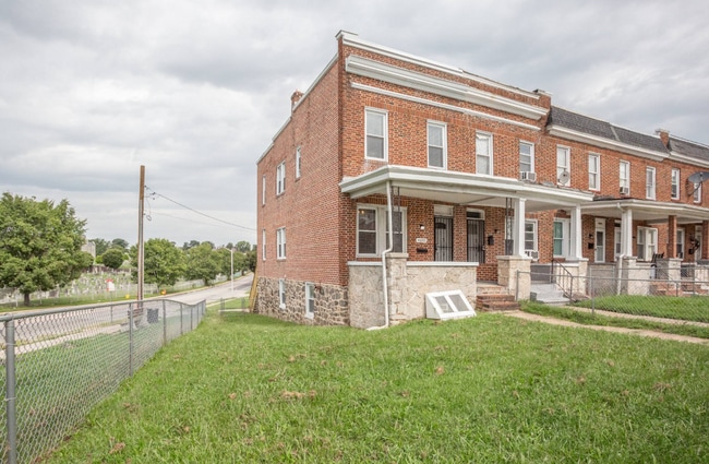 Building Photo - 4600 Bel Air Road