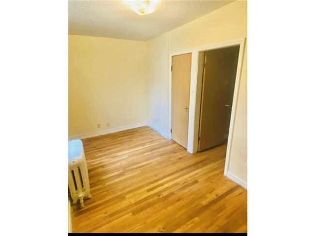 Building Photo - 616 S 19th Ave