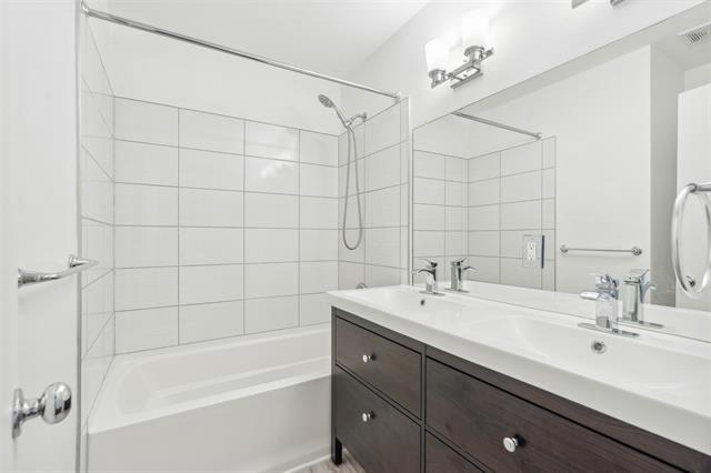 Building Photo - 3804 McClintick Rd