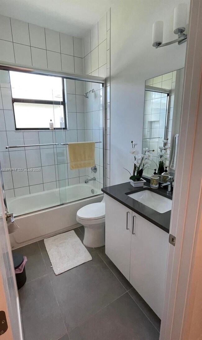 Building Photo - 17267 Windy Pointe Ln