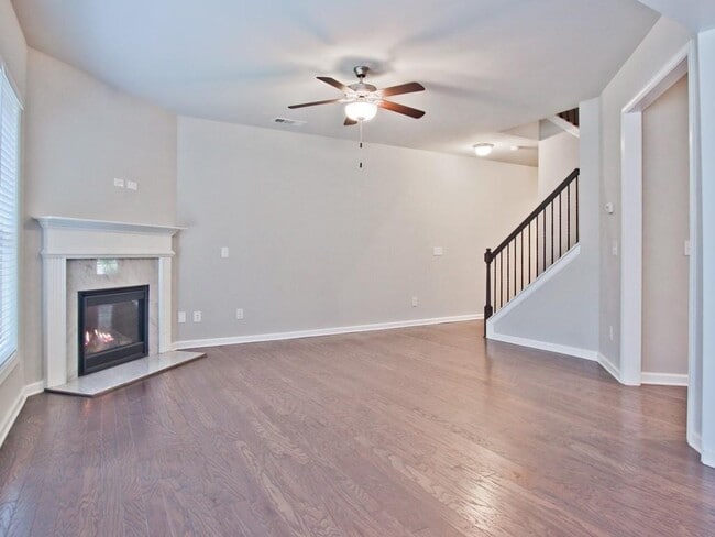 Building Photo - 3166 Cross Creek Dr