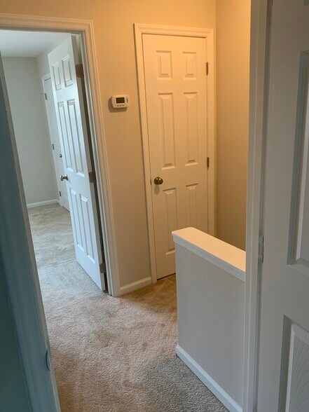 Building Photo - 2906 Old Mill Stream Ct