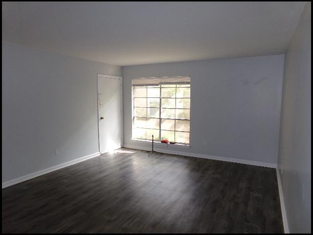 Building Photo - 1601 N Bryant St