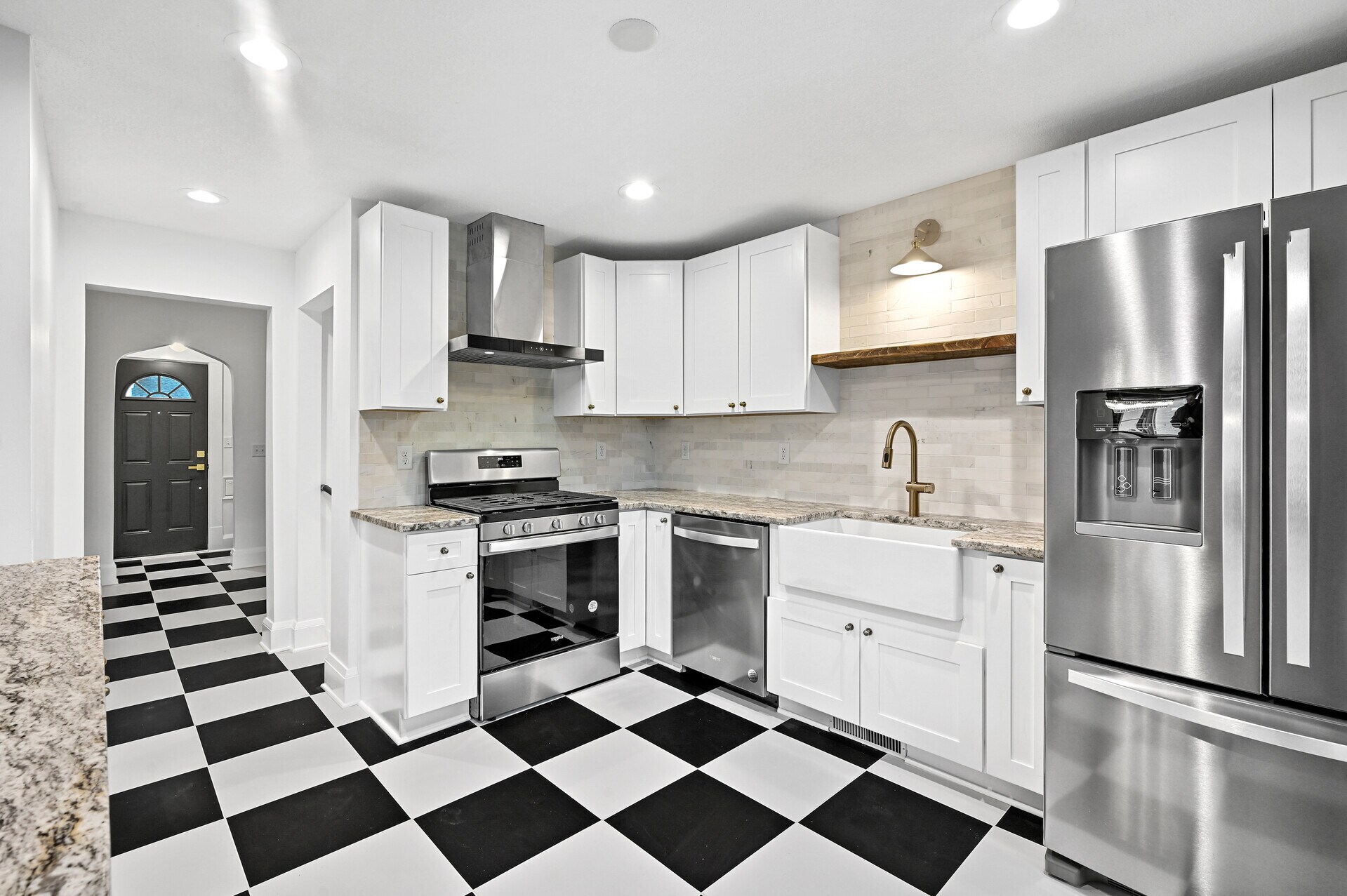 Building Photo - 3127 33rd Ave S