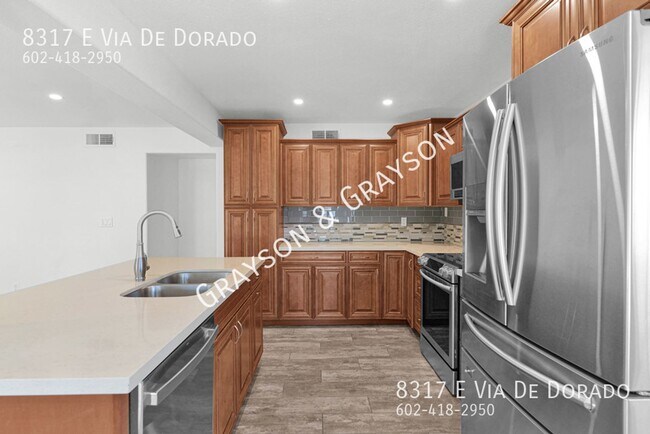 Building Photo - 8317 E Vía De Dorado