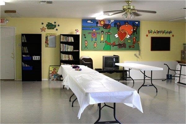 Building Photo - 140 N Summit Rd