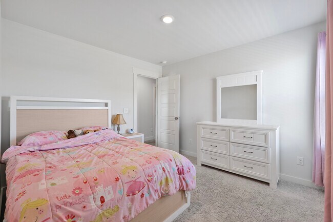 Building Photo - 417 Wind Dance Dr