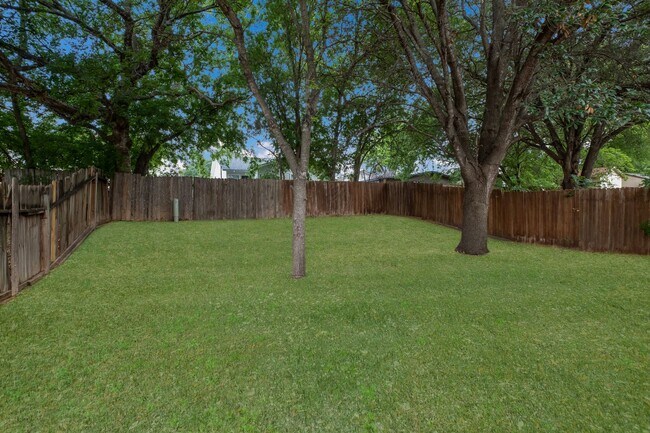 Building Photo - 2851 Coral Field Dr