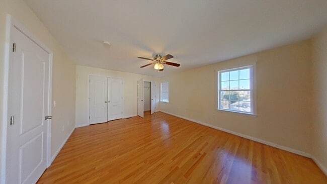 Building Photo - 23 Woodbine St