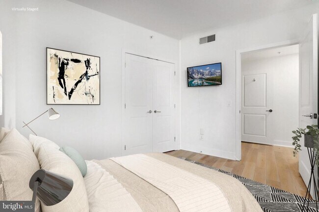 Building Photo - 2bed/1bath at The Odyssey with Garage Park...