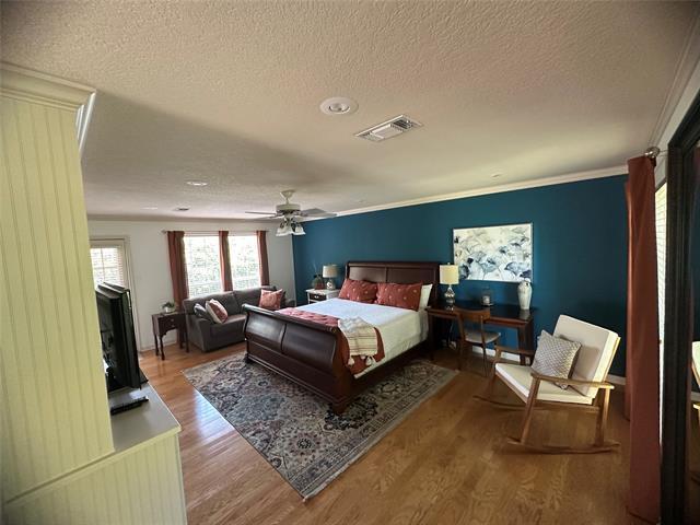 Building Photo - 405 S Lakewood Cir