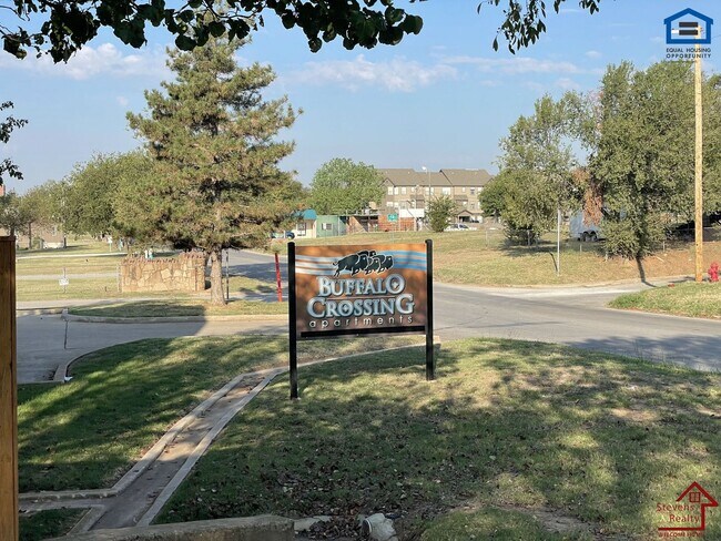 Building Photo - 1912 SW D Ave