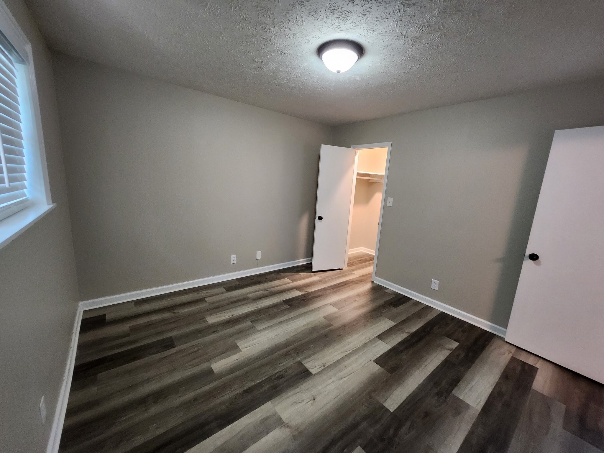 Building Photo - 373 Stone Mountain St