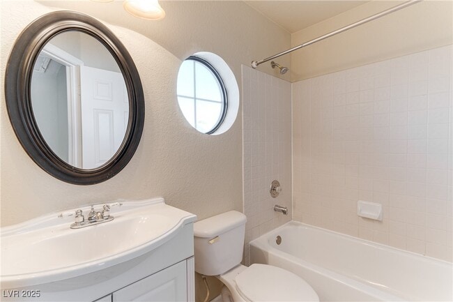 Building Photo - 5037 Souza Dr