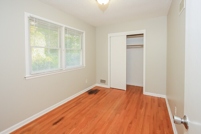 Building Photo - 11016 E 51 St S