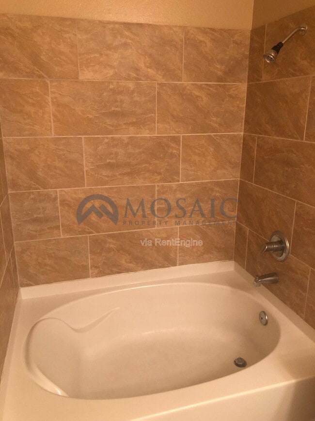 Building Photo - 2134 E Broadway Rd