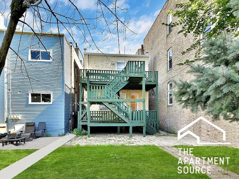 Building Photo - 1319 N Artesian Ave