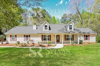 Building Photo - The living is easy in this 3 bedroom, 2 bathroom home