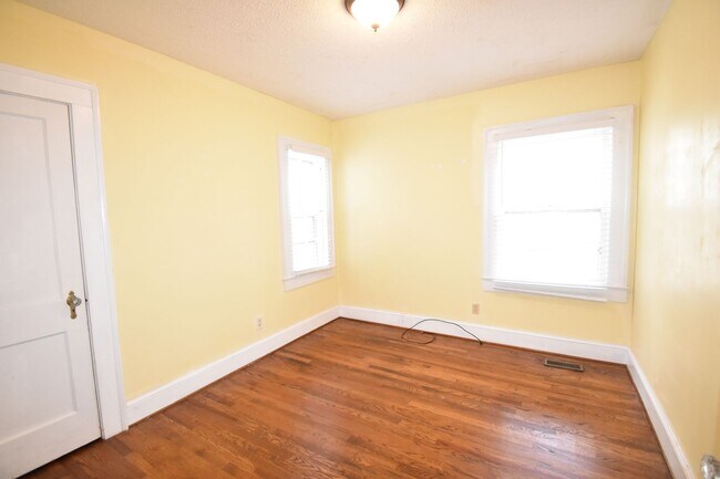 Building Photo - Coming Soon~3 Bedroom and 2 Bath Home- Bonus Room (Pets Considered)