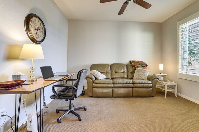 Building Photo - 17716 W Cedarwood Ln