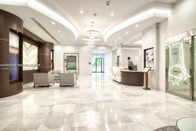 Building Photo - 20225 NE 34th Ct