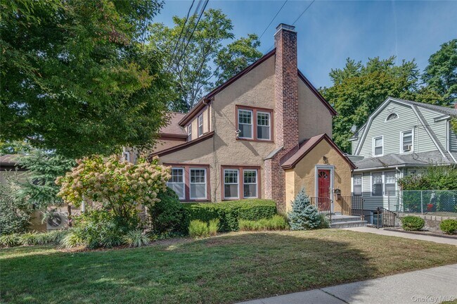 Building Photo - 305 Columbus Ave