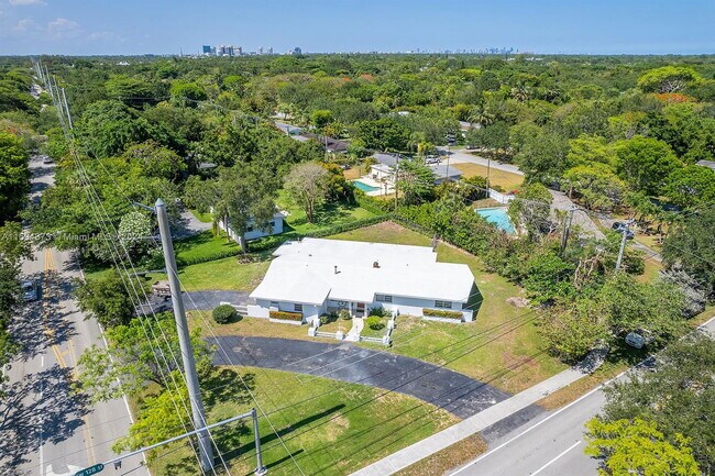 Building Photo - 8145 SW 128th St