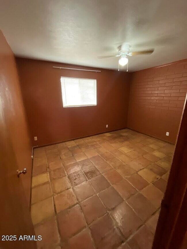 Building Photo - 7153 N 57th Dr
