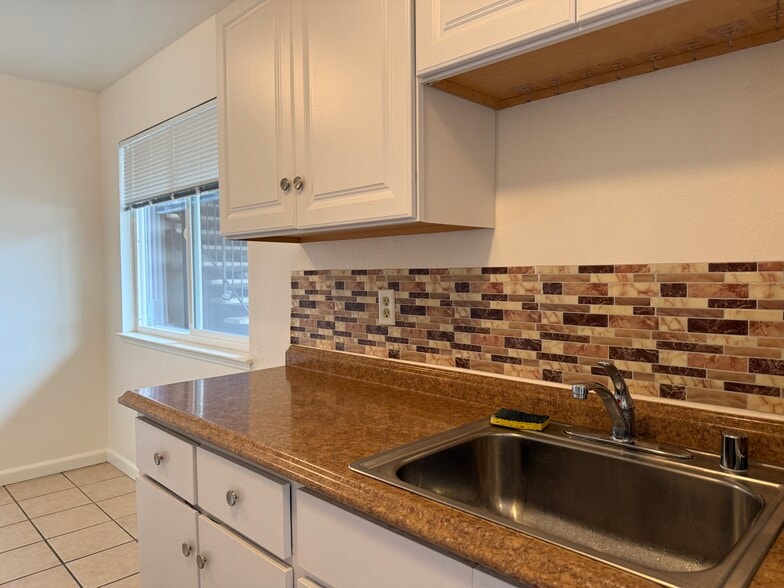 Building Photo - 34770 Perry Rd