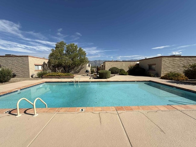 Building Photo - 8141 E Daniella Cir