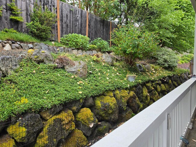 Building Photo - 3 Bedroom Rambler in Poulsbo's Chateau Ridge Neighborhood!