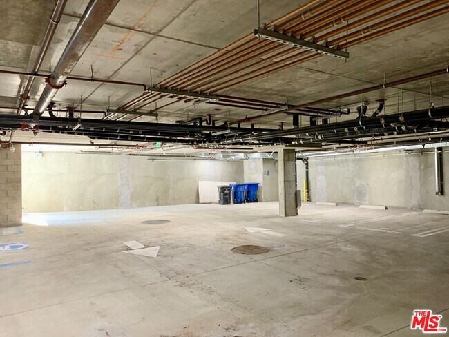 Building Photo - 11753 Iowa Ave