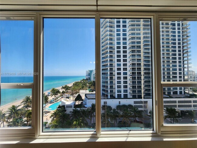 Building Photo - 3505 S Ocean Dr