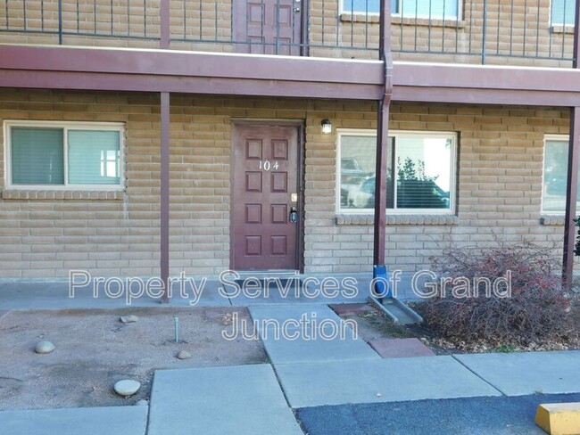 Primary Photo - 1302 Glenwood Ave