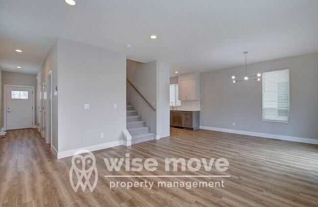 Building Photo - Garrison Square Area New Home