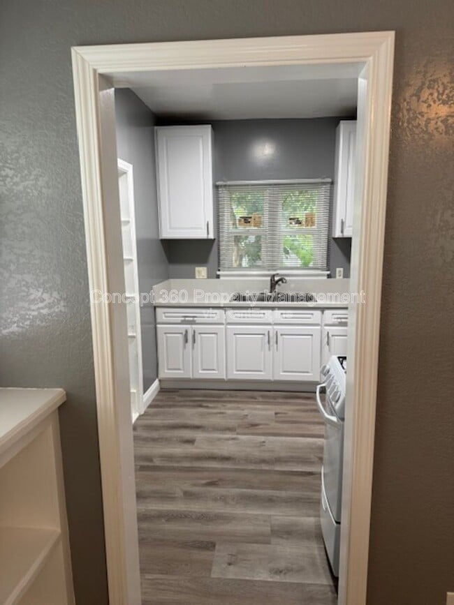 Building Photo - 714 Lime Ave