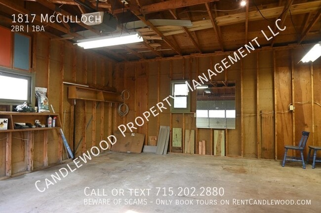 Building Photo - Pet Friendly 2-Bedroom Home w/ Garage & La...