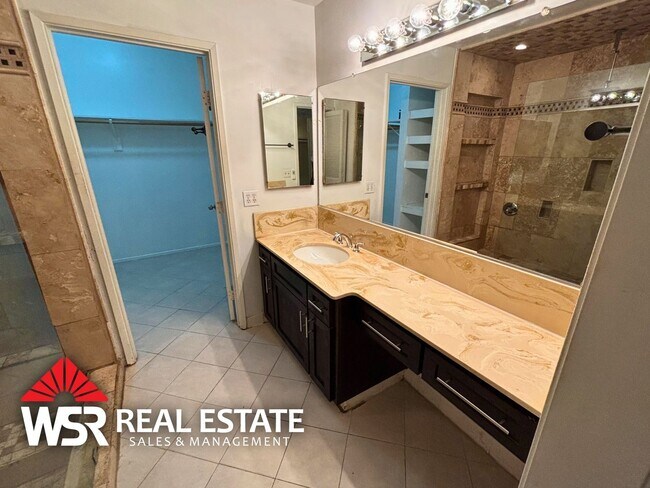 Building Photo - Home for rent in Canyon Crest!