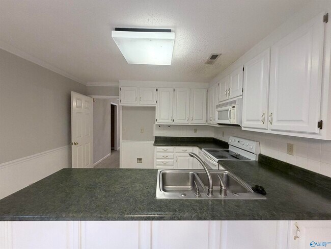 Building Photo - 248 W Lake Cir