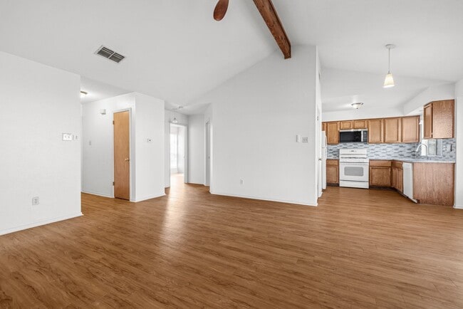 Building Photo - 3112 Freemont St