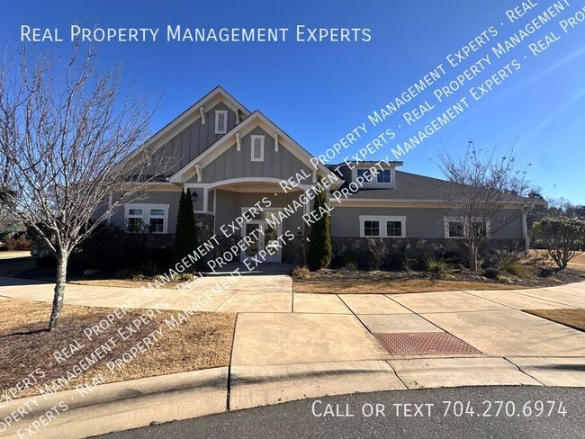 Building Photo - Spacious 5BR/3.5BA Furnished Home in Concord!