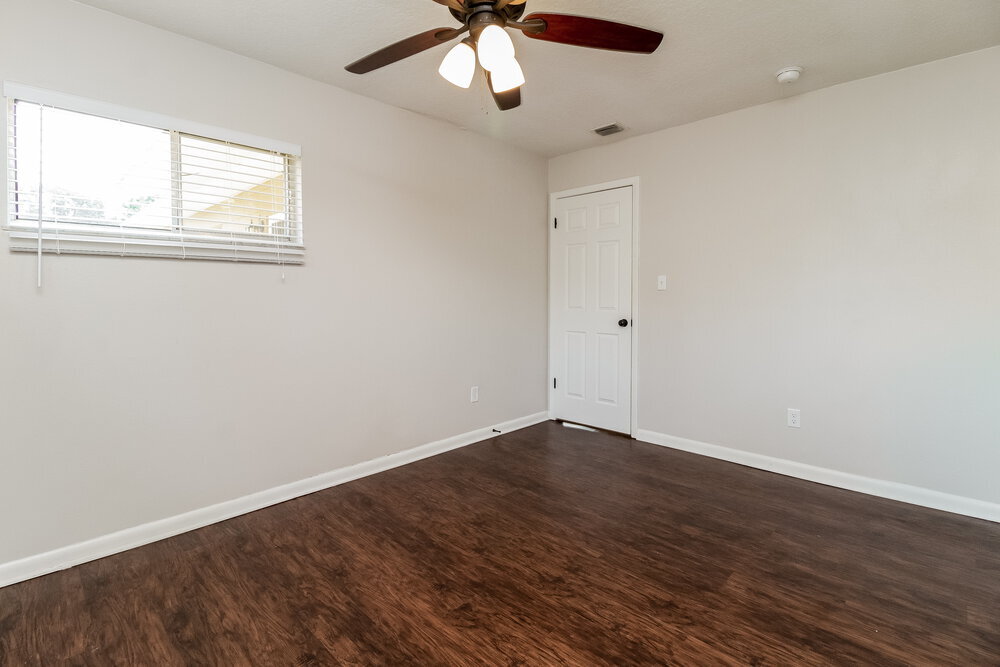 Building Photo - 2843 Kinnon Dr