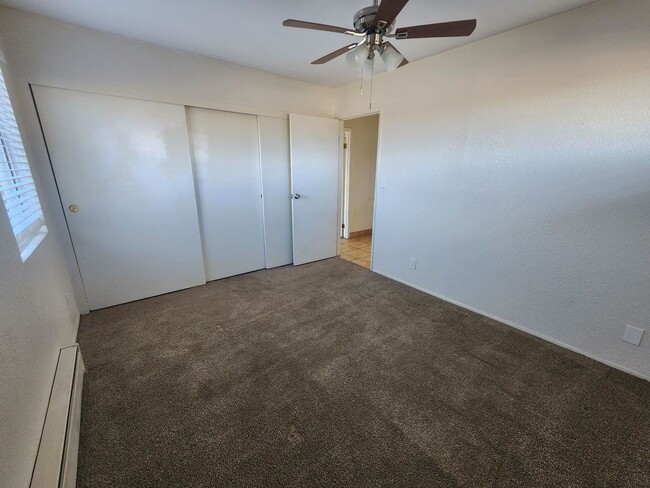 Building Photo - This 2 Bedroom/ 1 Bathroom home
