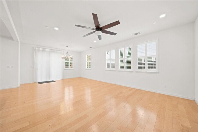 Building Photo - 15 Bannock Glen Pl