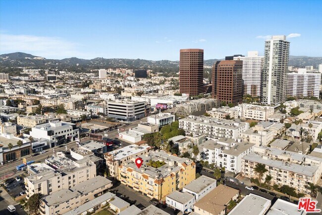 Building Photo - 1225 Armacost Ave