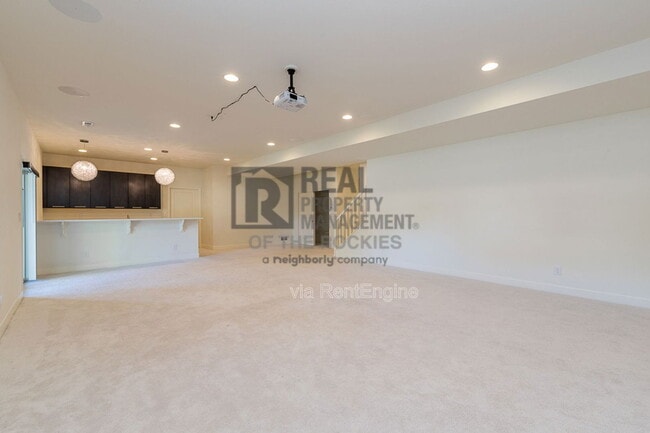 Building Photo - 5720 Big Canyon Dr