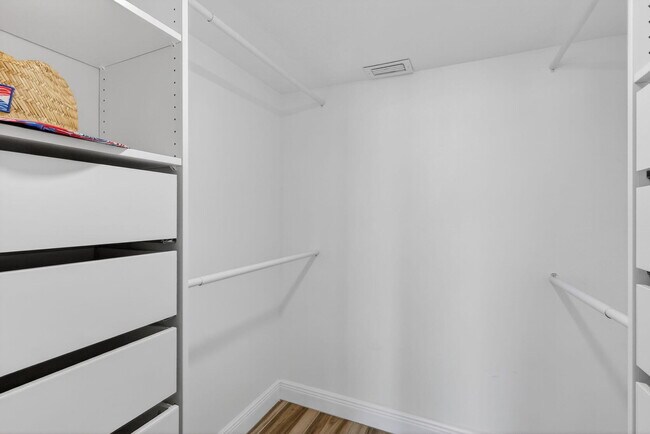 Building Photo - 9940 S Ocean Dr