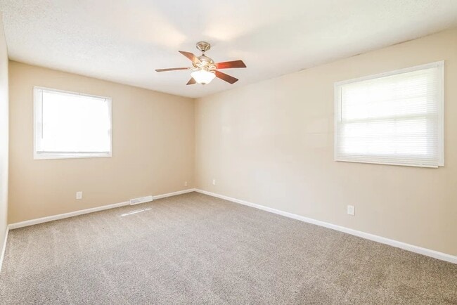 Building Photo - 4629 Dawnwood Dr